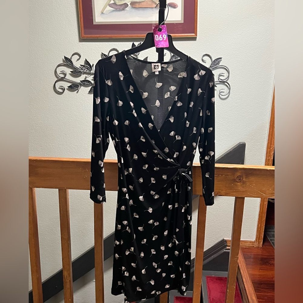 EUC Anne Klein Black Floral Wrap Dress Size 8 #069